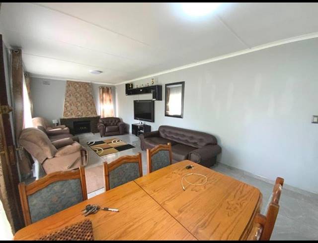 3 BEDROOM HOUSE FOR SALE IN DINWIDDIE